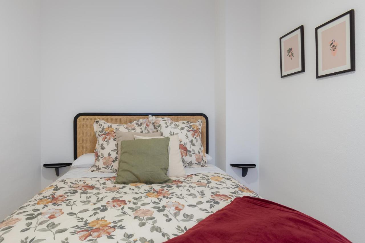 מאלגה Bright Apartment With Patio And Balconies In The Center מראה חיצוני תמונה